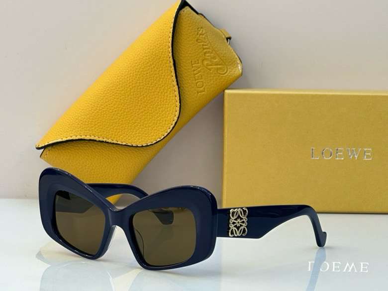 Picture of Loewe Sunglasses _SKUfw55590472fw